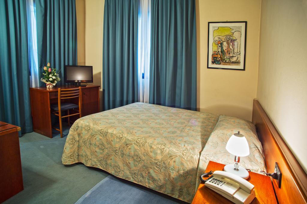 Albergo Centrale Trebaseleghe Værelse billede